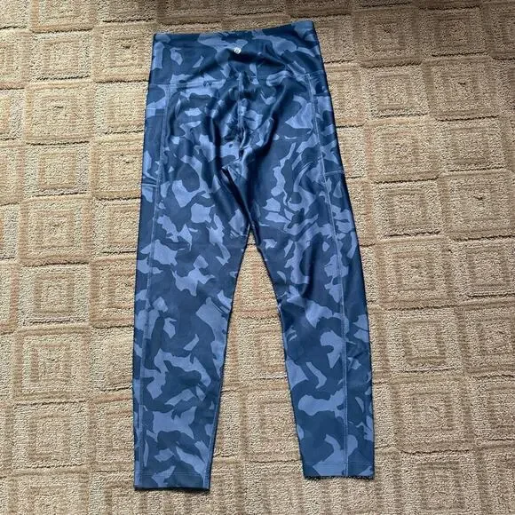 Bally - Women’s Leggings - Camo Print - Picture 6 of 8